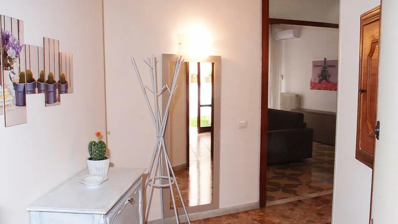Semesterbostad Giluma Home Lecce Italien